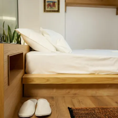 Apartament Accomodo *