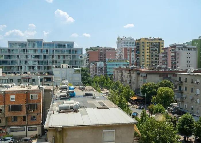 Aptos Aptartment アパート *